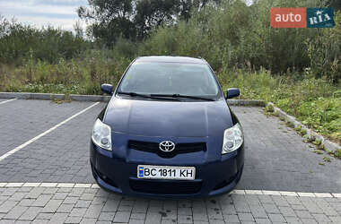 Хэтчбек Toyota Auris 2008 в 