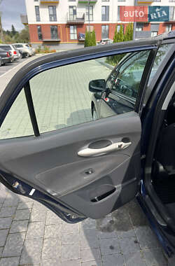 Хэтчбек Toyota Auris 2008 в 