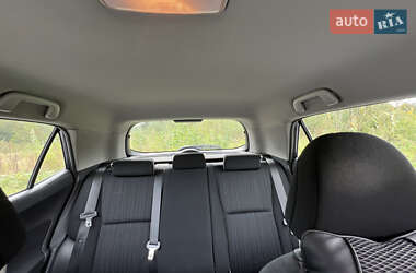 Хэтчбек Toyota Auris 2008 в 