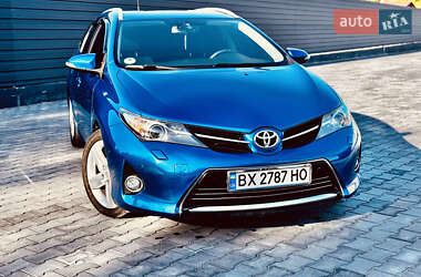 Универсал Toyota Auris 2014 в 