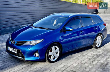 Универсал Toyota Auris 2014 в 