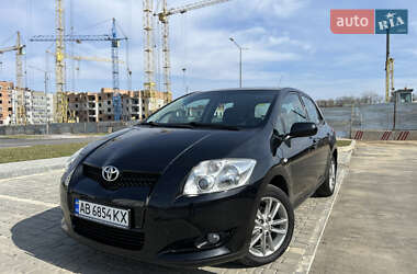 Хэтчбек Toyota Auris 2009 в Виннице