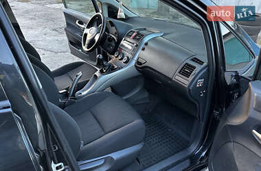 Хэтчбек Toyota Auris 2008 в 