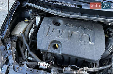Хэтчбек Toyota Auris 2008 в 