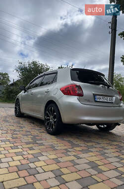 Хетчбек Toyota Auris 2007 в 