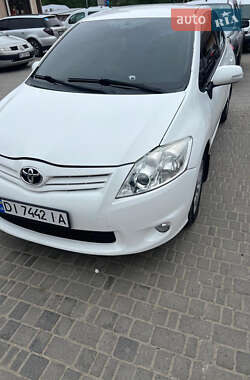 Хетчбек Toyota Auris 2012 в Львові