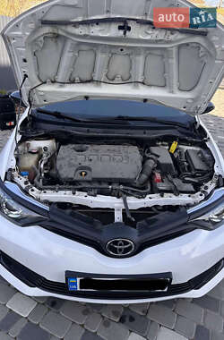 Універсал Toyota Auris 2015 в 
