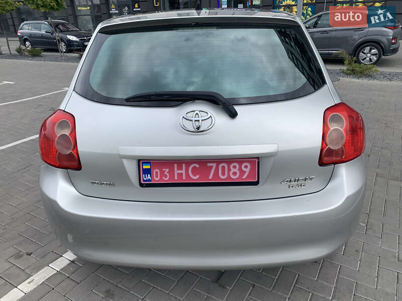 Хетчбек Toyota Auris 2008 в Ковелі