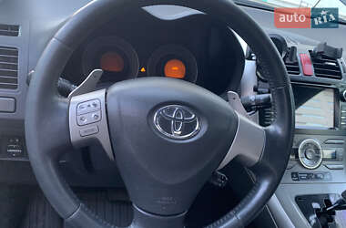 Хетчбек Toyota Auris 2008 в 