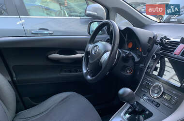 Хетчбек Toyota Auris 2008 в 
