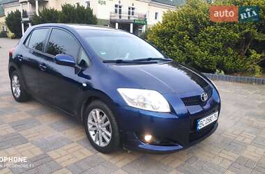 Хэтчбек Toyota Auris 2009 в Львове
