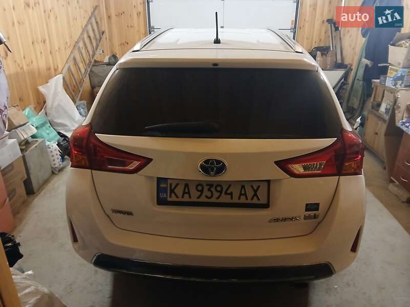 Універсал Toyota Auris 2014 в Києві