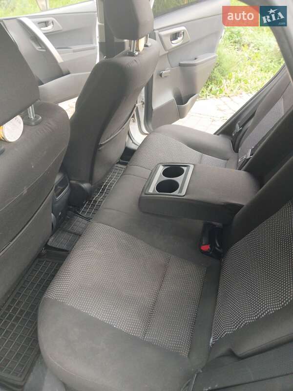 Універсал Toyota Auris 2014 в Києві