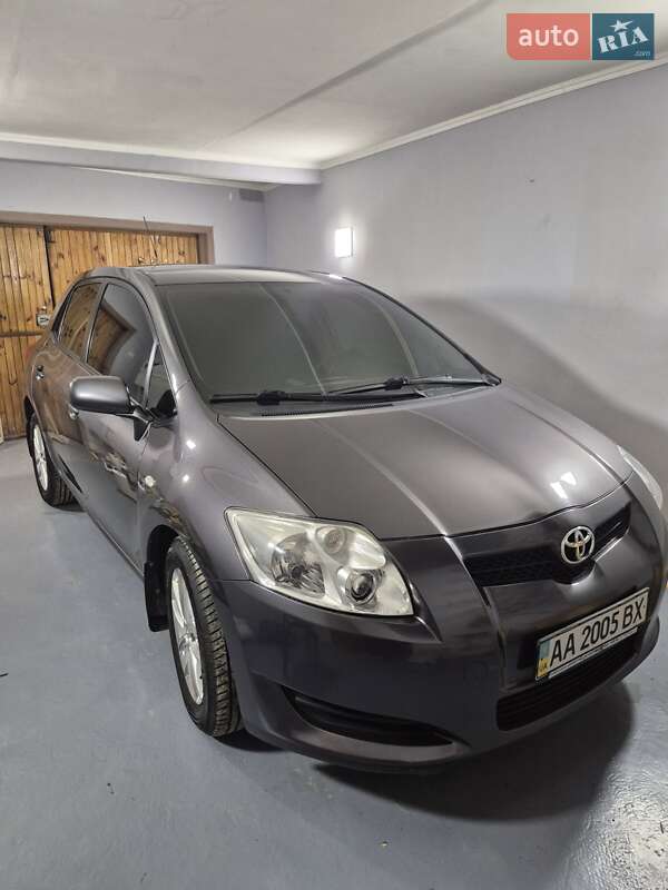 Toyota Auris 2008