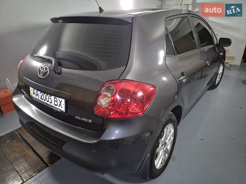 Хетчбек Toyota Auris 2008 в Києві