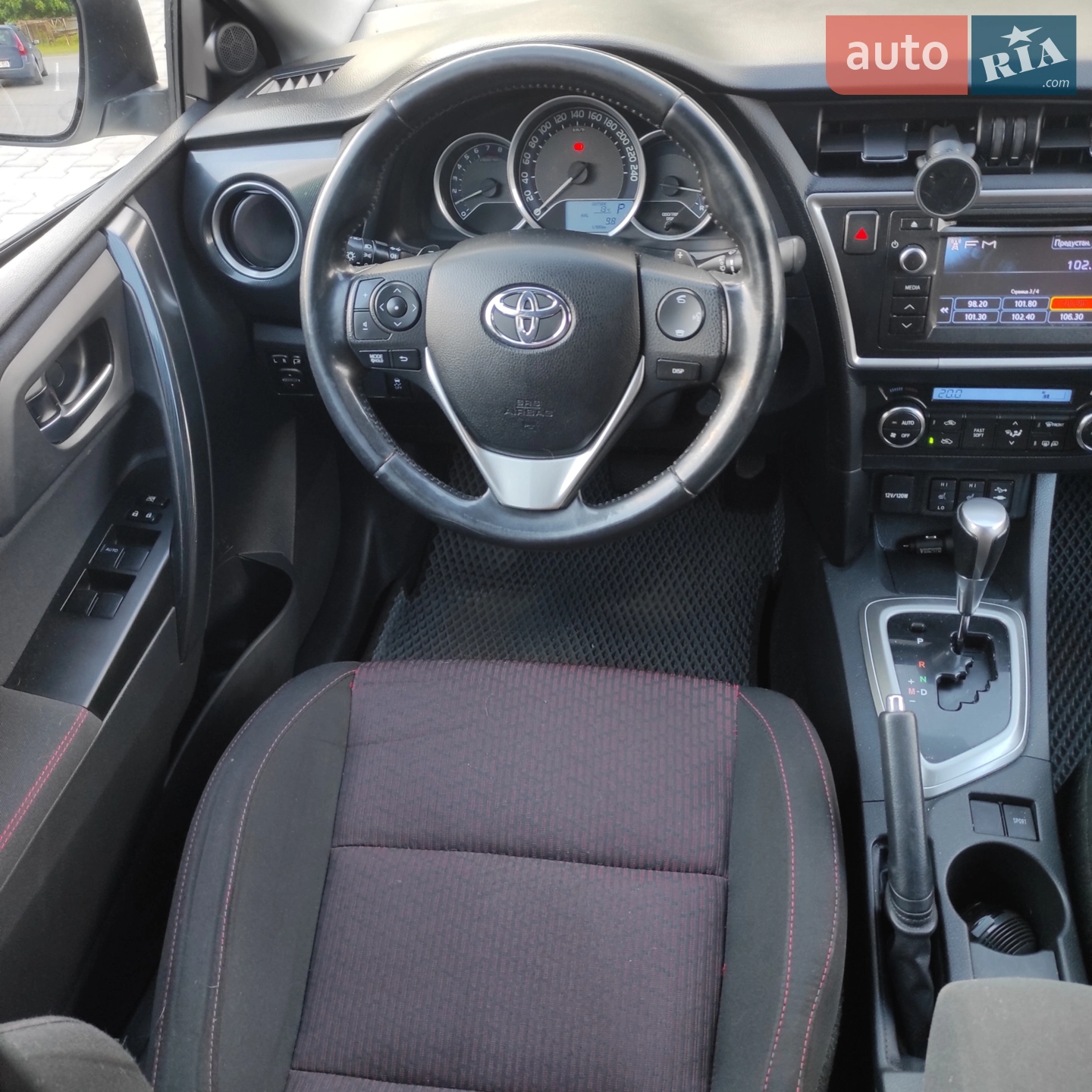 2013 Toyota Auris - мініатюра 9