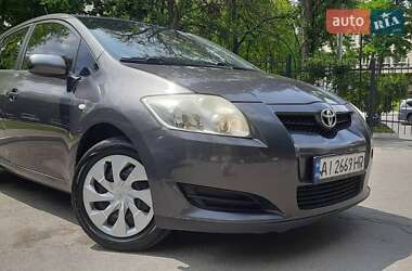 Хэтчбек Toyota Auris 2008 в Киеве