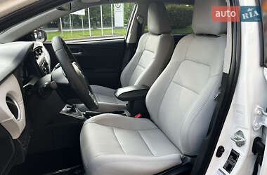 Универсал Toyota Auris 2014 в 