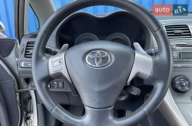 Хетчбек Toyota Auris 2007 в 