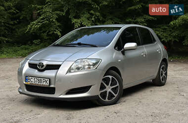 Хэтчбек Toyota Auris 2008 в Львове
