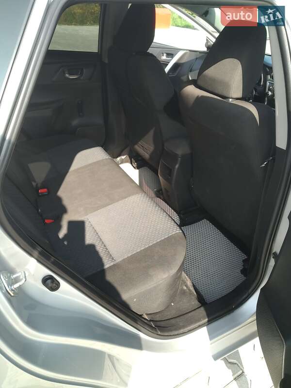 Універсал Toyota Auris 2015 в Тернополі