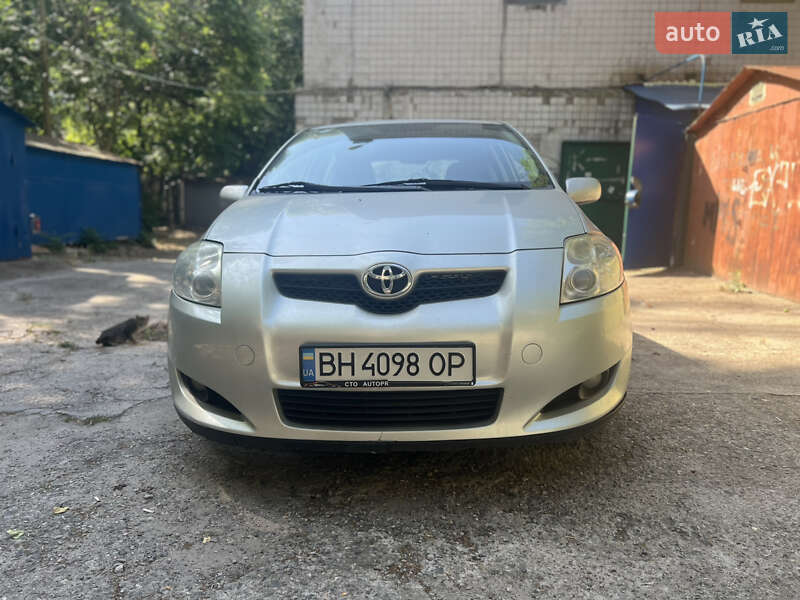 Toyota Auris 2009