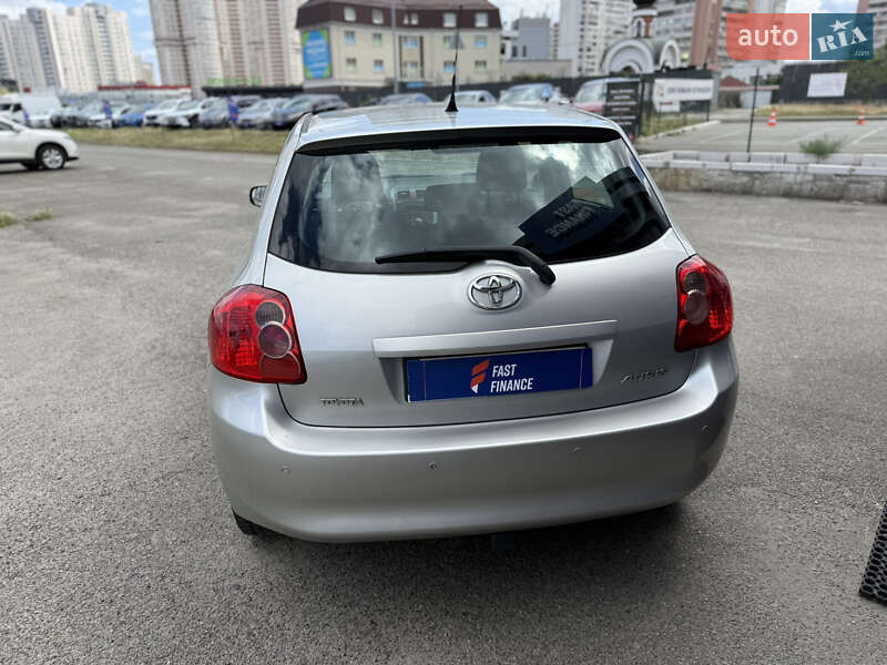 Хетчбек Toyota Auris 2009 в Києві