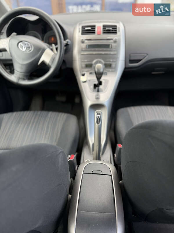 Хетчбек Toyota Auris 2009 в Києві