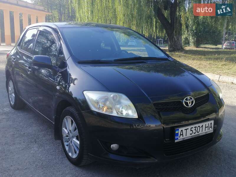 Хетчбек Toyota Auris 2008 в Івано-Франківську