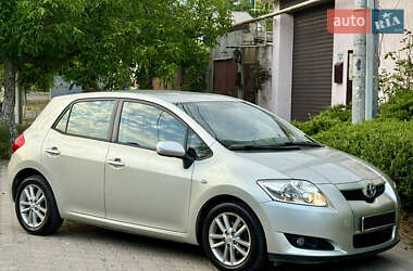 Хэтчбек Toyota Auris 2010 в Одессе