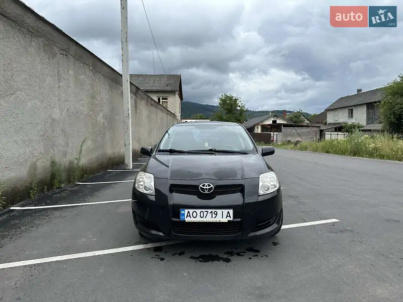Toyota Auris
