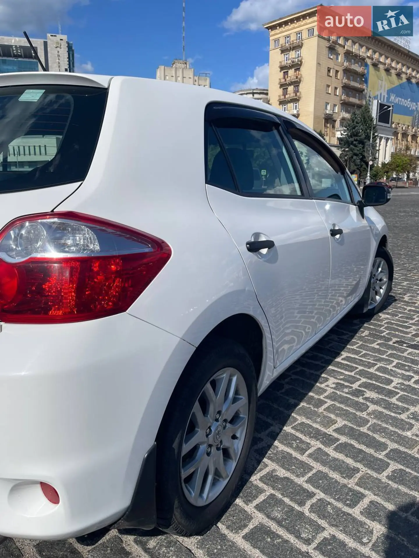 2011 Toyota Auris - мініатюра 10