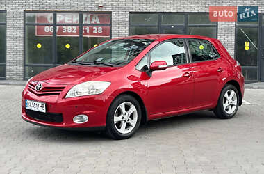 Хэтчбек Toyota Auris 2012 в Хмельницком