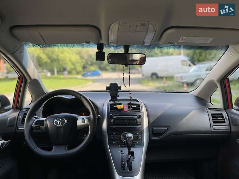 Хетчбек Toyota Auris 2011 в Львові