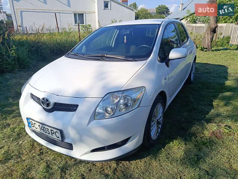 Toyota Auris 2009
