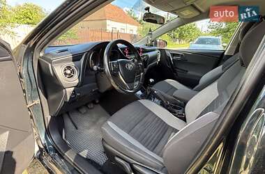 Универсал Toyota Auris 2015 в Ахтырке