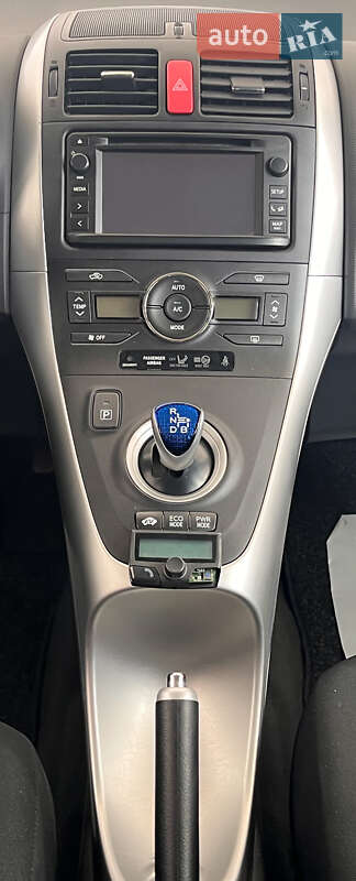 Хэтчбек Toyota Auris 2012 в Львове