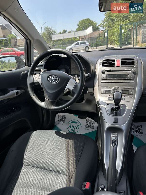 Хетчбек Toyota Auris 2008 в Кривому Розі