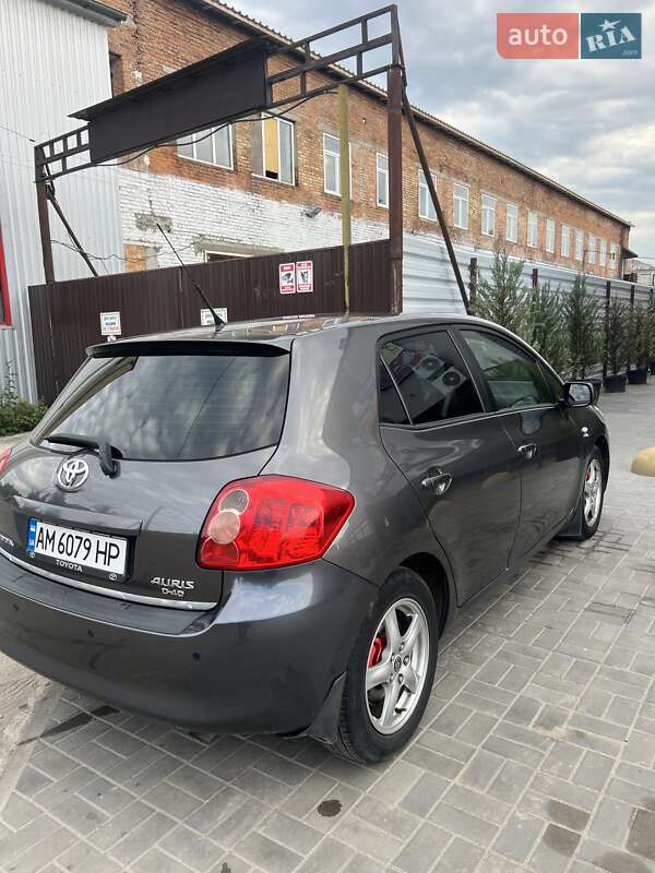Хетчбек Toyota Auris 2007 в Коростишеві