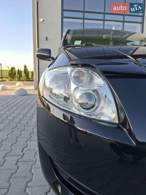 Хетчбек Toyota Auris 2008 в Тернополі