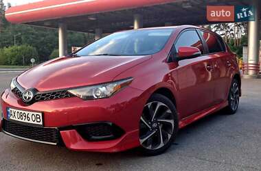 Хетчбек Toyota Auris 2015 в Харкові