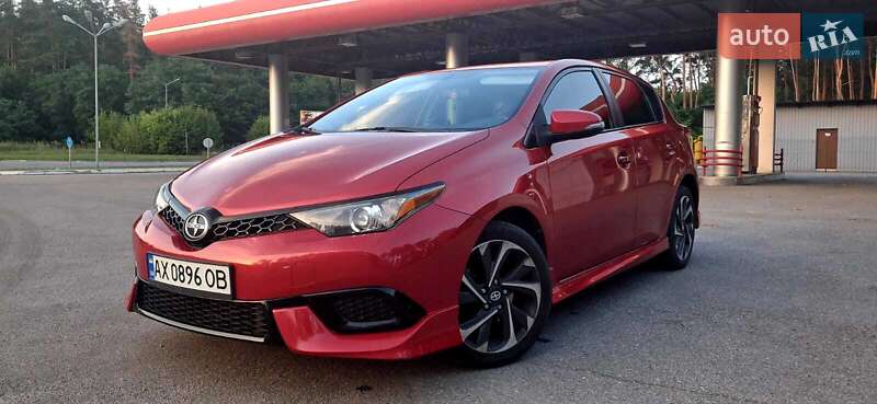 Toyota Auris 2015