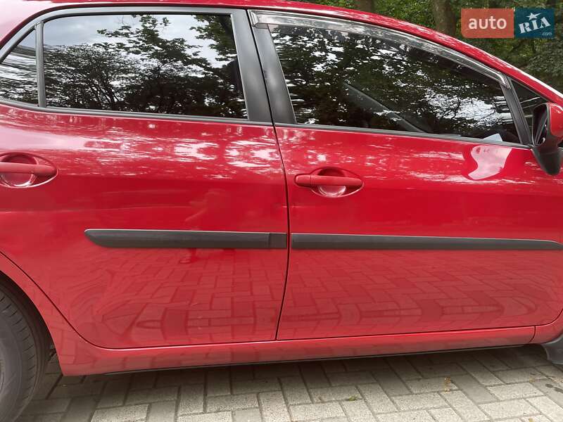 Хетчбек Toyota Auris 2007 в Києві