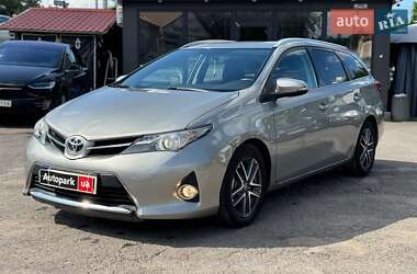 Универсал Toyota Auris 2014 в Виннице