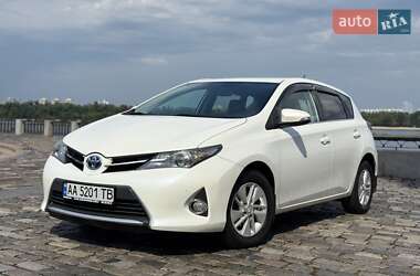 Хетчбек Toyota Auris 2013 в Києві