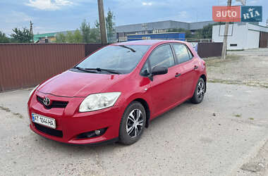 Хэтчбек Toyota Auris 2009 в Новоселице