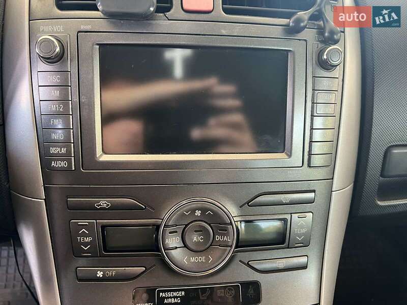 Хэтчбек Toyota Auris 2007 в Николаеве