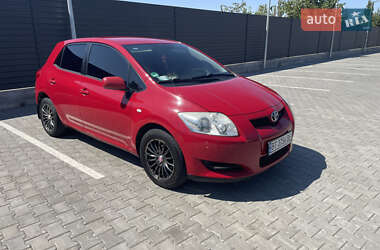 Хэтчбек Toyota Auris 2007 в Николаеве