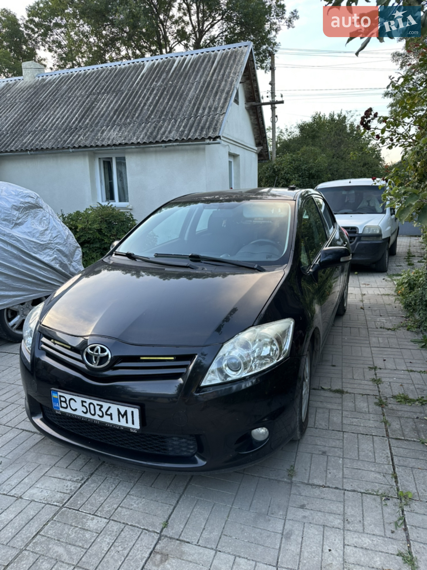 2011 Toyota Auris - мініатюра 3
