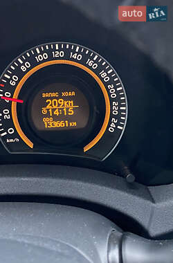 Хетчбек Toyota Auris 2011 в Конотопі